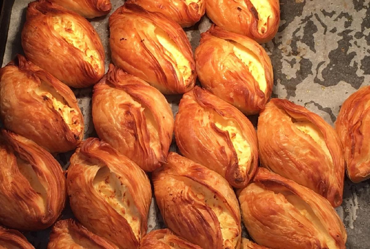 Best Pastizzi in Malta (and Where Locals Actually Eat Them)
